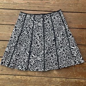 Nine West Black and White Skirt Size 6